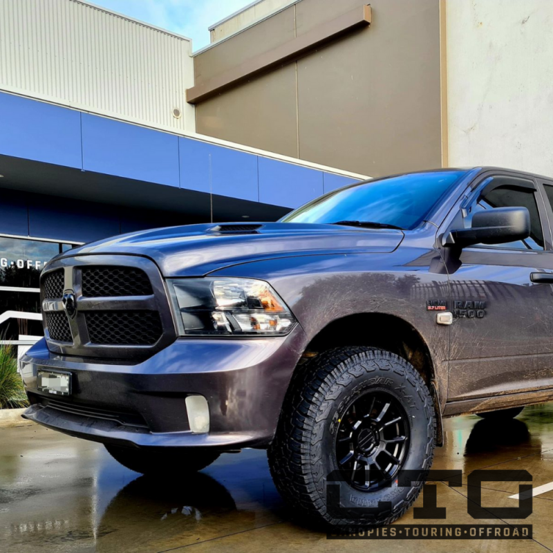 DS Ram 1500 King Shocks 2.5